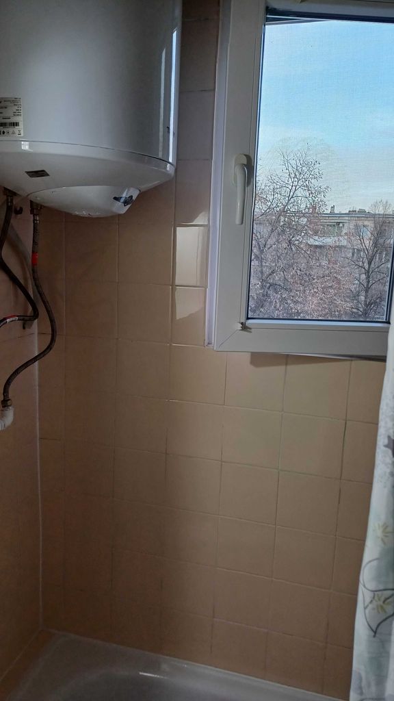 Дава се под наем Тристаен апартамент в Пловдив, Въстанически - 81 кв.м за 561 € - Снимка #18