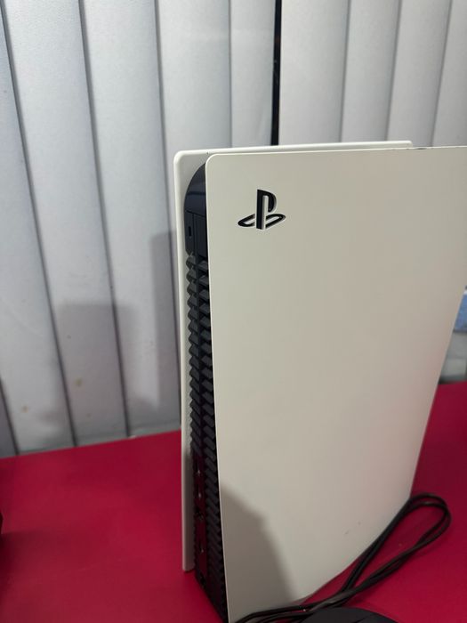 PlayStation 5 чисто нов