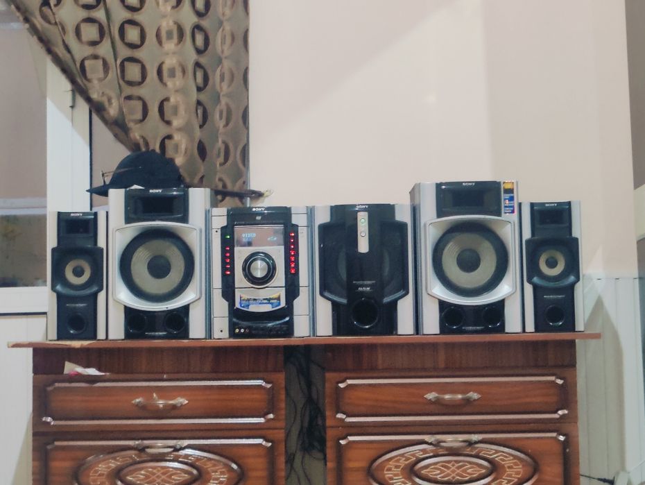 музыкальный центр sony