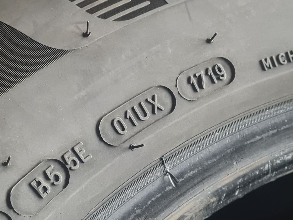 Продавам Зимни Гуми Мишлен