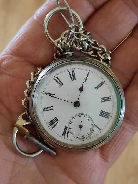 ceas vechi de buzunar, carcasa din argint 800