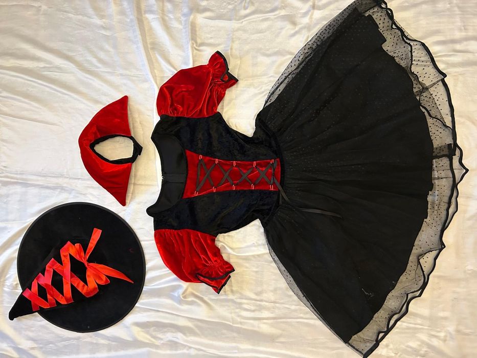 Costum Halloween vrăjitoare sexy