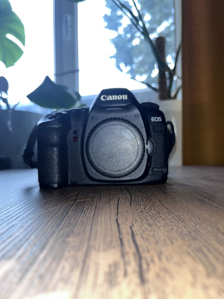 Фотоаппарат Canon Mark II 5D