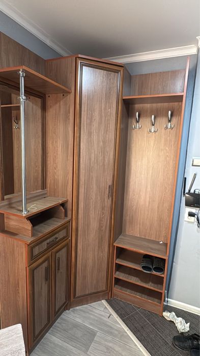 продам.  прихожку