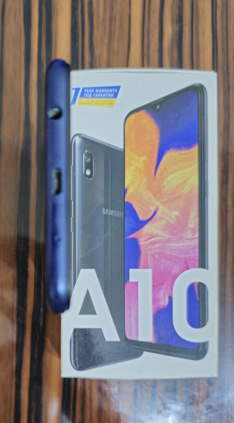 Samsung Galaxy A10 срочно продаётся