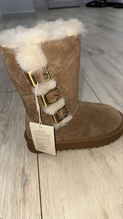 Угги детские новые из натуральной замши 30 р.