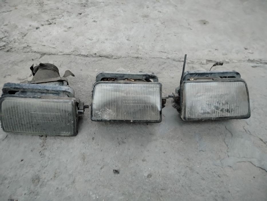 Продам противотуманки на бмв 525 левую правую