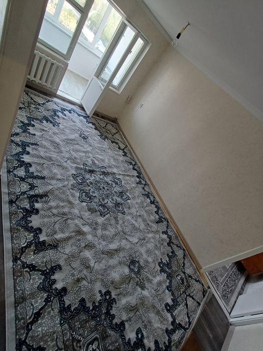 Охунбобоев массив За канал да 2 хона.3 хона килинган ижарагара берилад