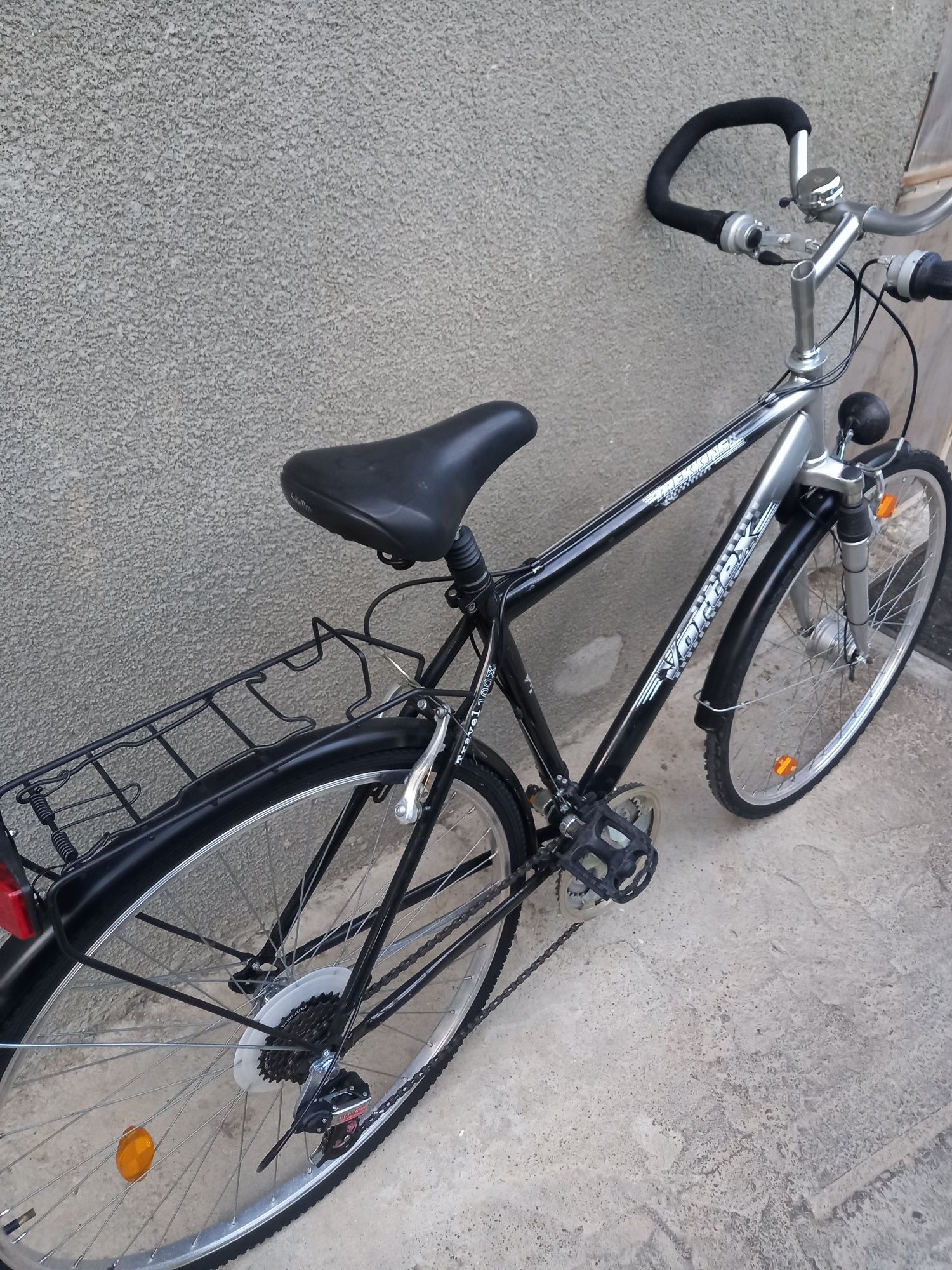 Bicicletă bărbătească VORTEX cadru aluminiu roti 28 import Olanda