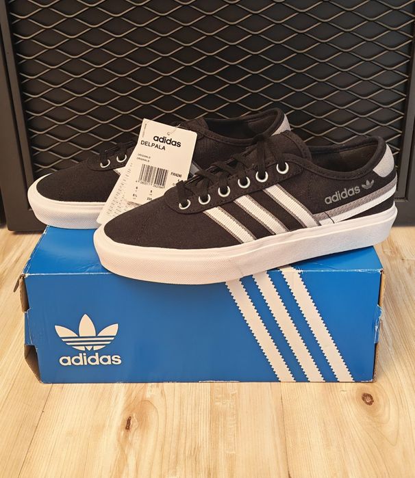 Adidas Delpala masura 38 unisex, noi