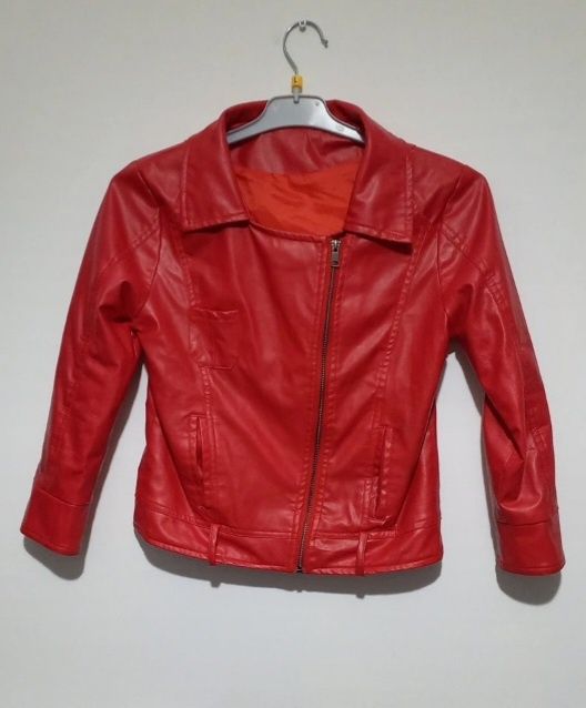 Geaca fete din piele ecologica marimea M stare perfecta