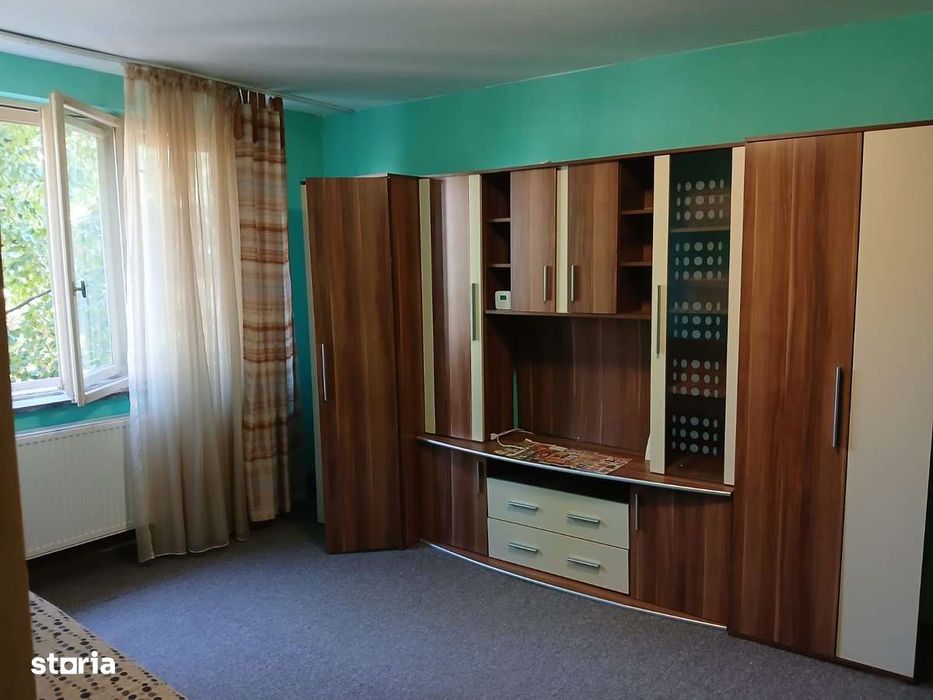 Semidecomandat, et. 2/4, Calea București-Stomatologie