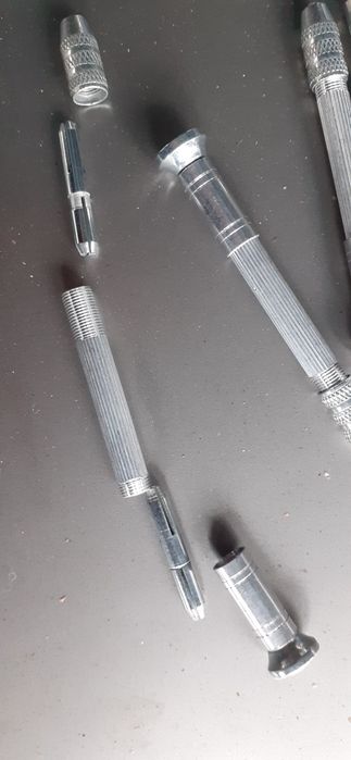 Мини тиска държач за мини свредла 
От 0 до 3.4мм