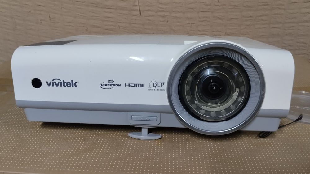 Проектор Vivitek D85GWTA