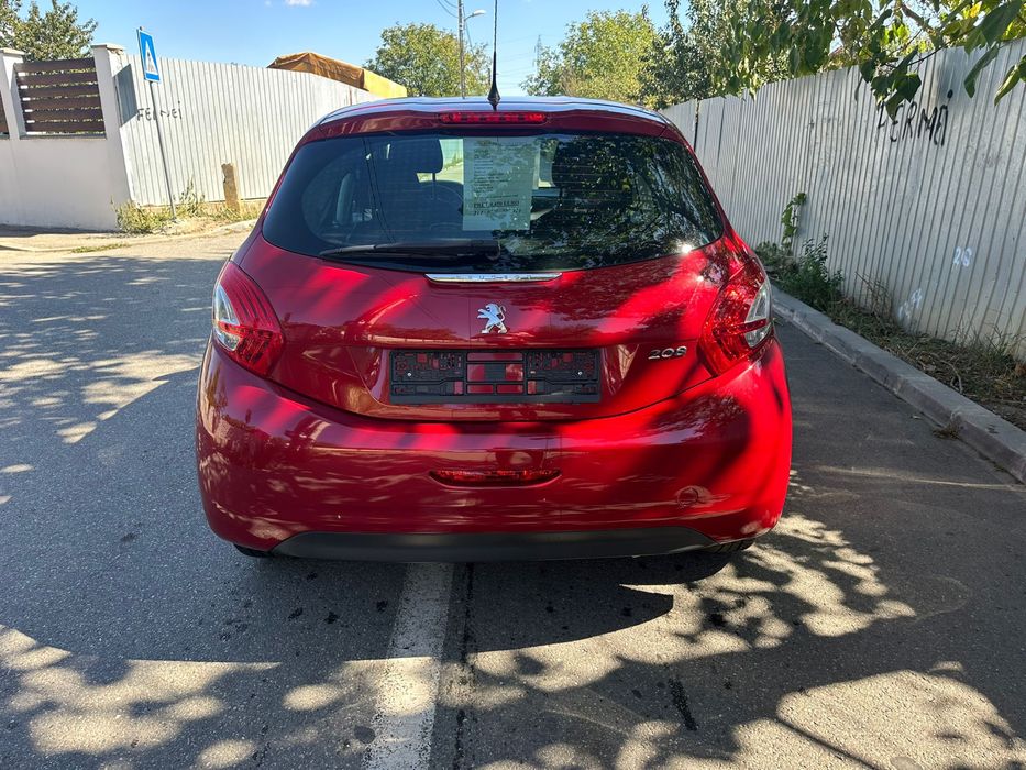 Peugeot 208 / euro 5 / benzina