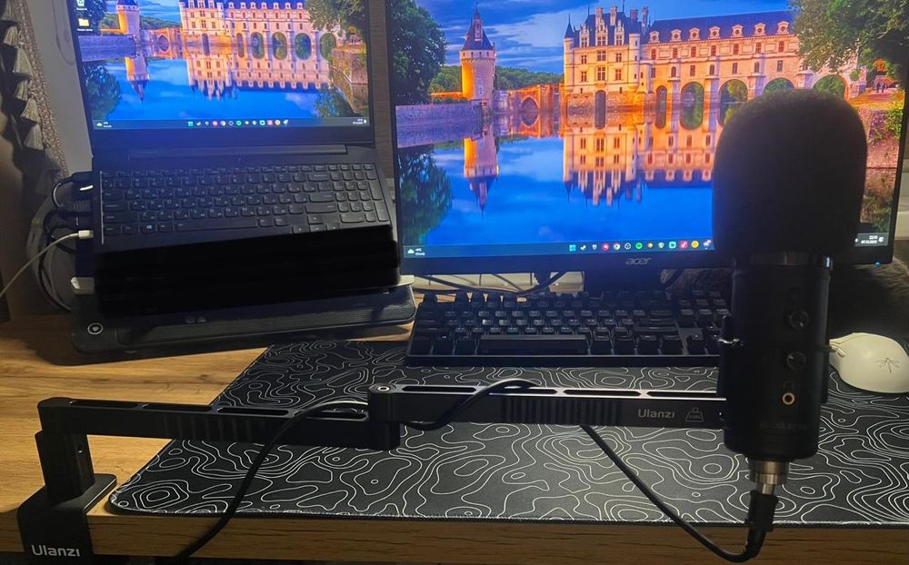 Ritmix микрофон с пантографом продам срочно