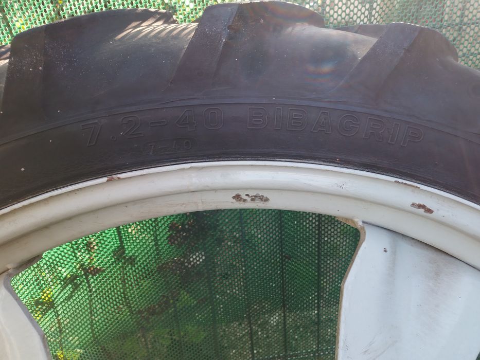 4Cauciucuri iarnă 185/60R15-T XLcu genți.+2 roti agricole 7,2-40Michel