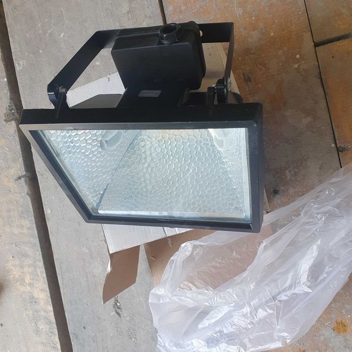 Прожектор галогеновый 500Вт.