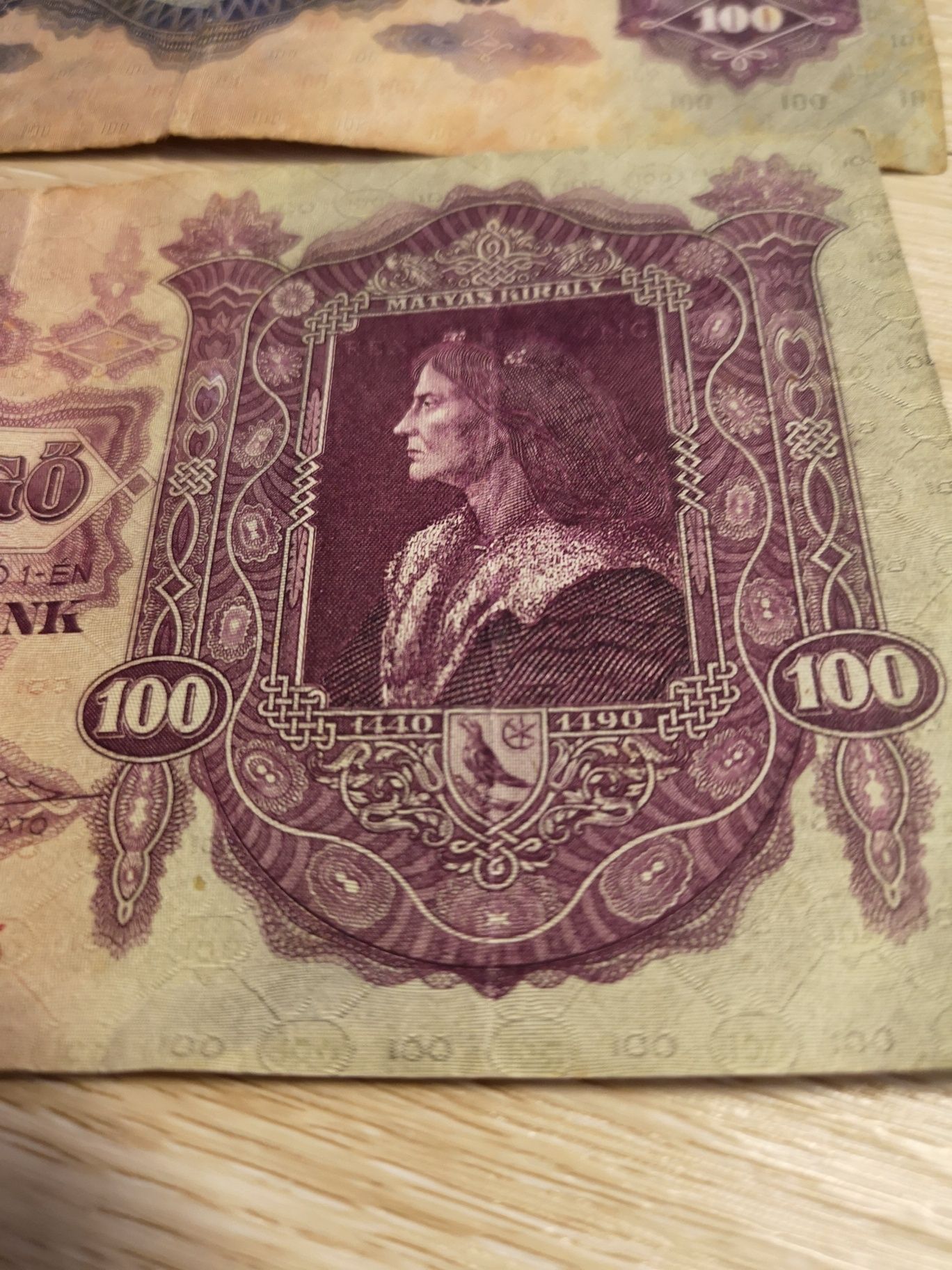 Lot 2 bancnote 100 pengo