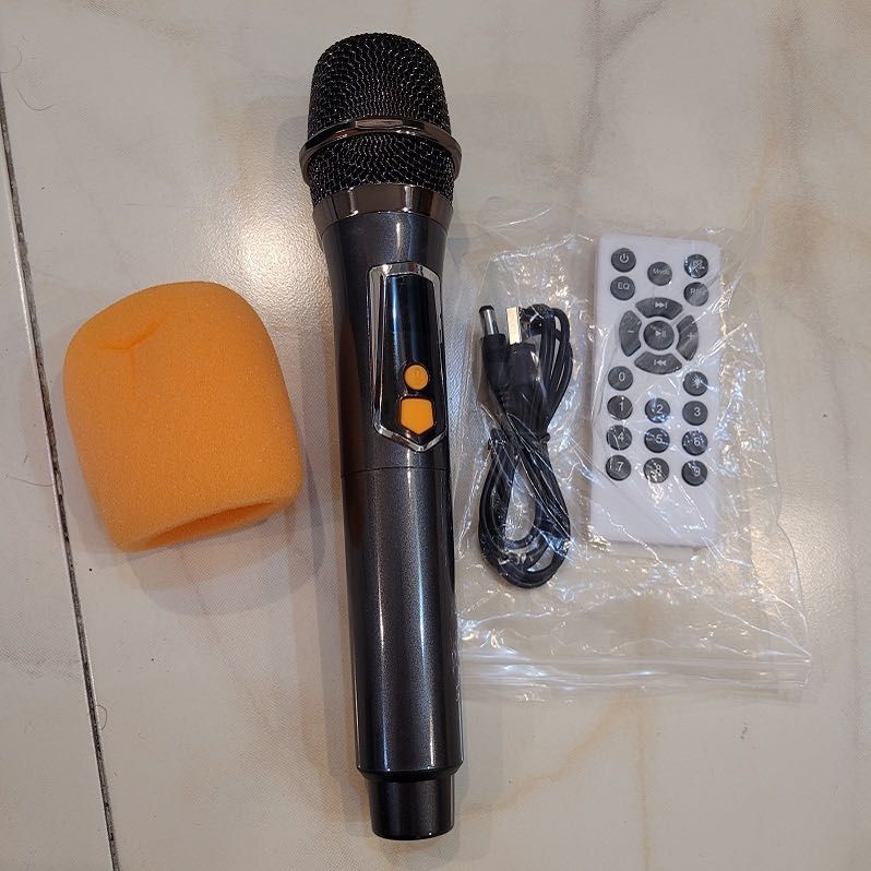 Bluetooth Караоке Колонка 2x8 с безжичен микрофон