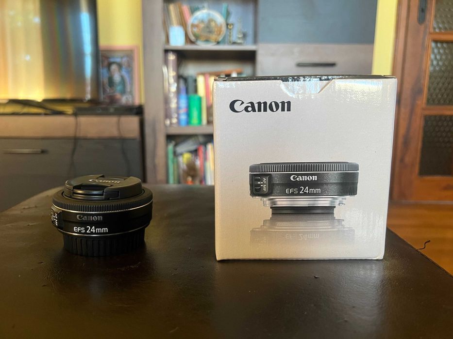 Фотоапарат Canon m50 комплект с обективи и аксесоари