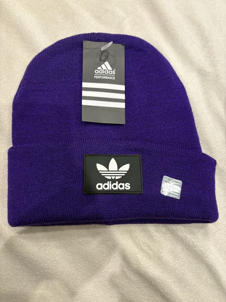 Adidas зимна шапка