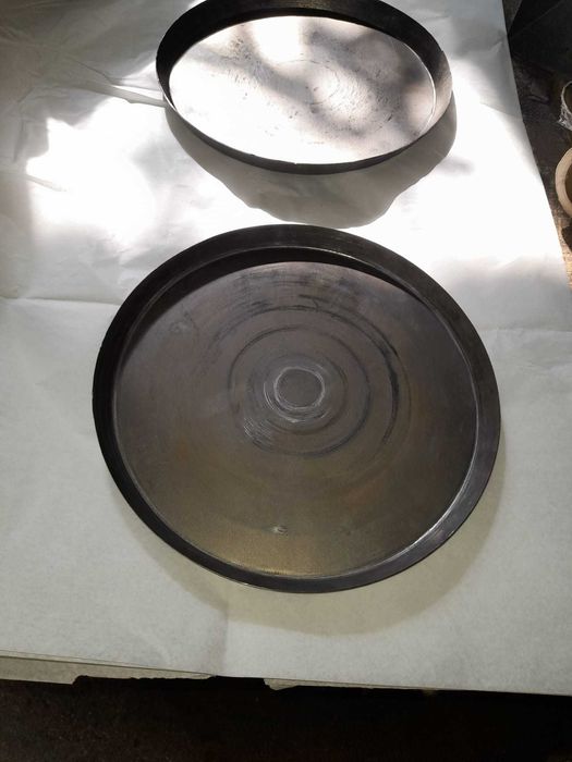 Tavi pizza , perforate si neperforate  rotunde