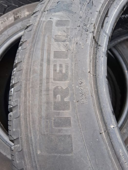 235 60 18 PIRELLI 4броя зимни дот 2020г