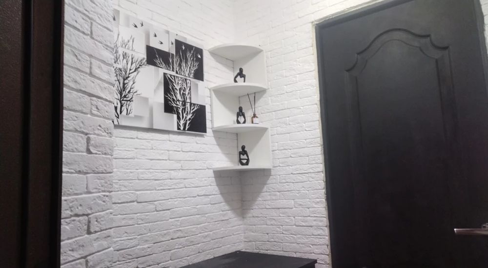 Продам декоративную гипсовую плитку кирпич