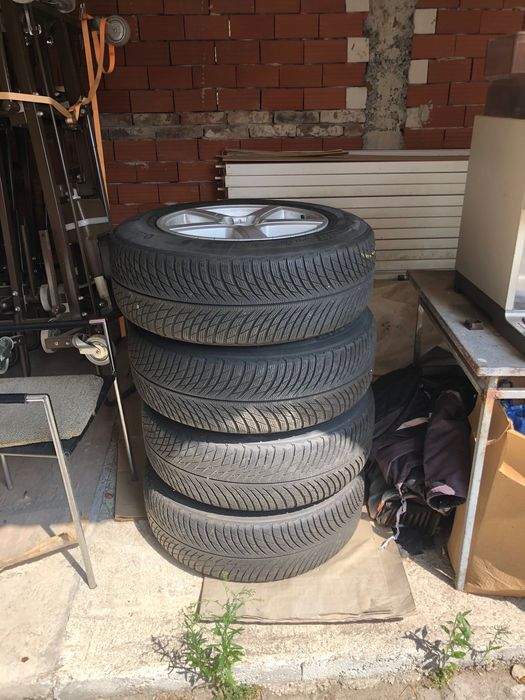Зимни гуми Мишлен  Пилот и джанти 235/65R176