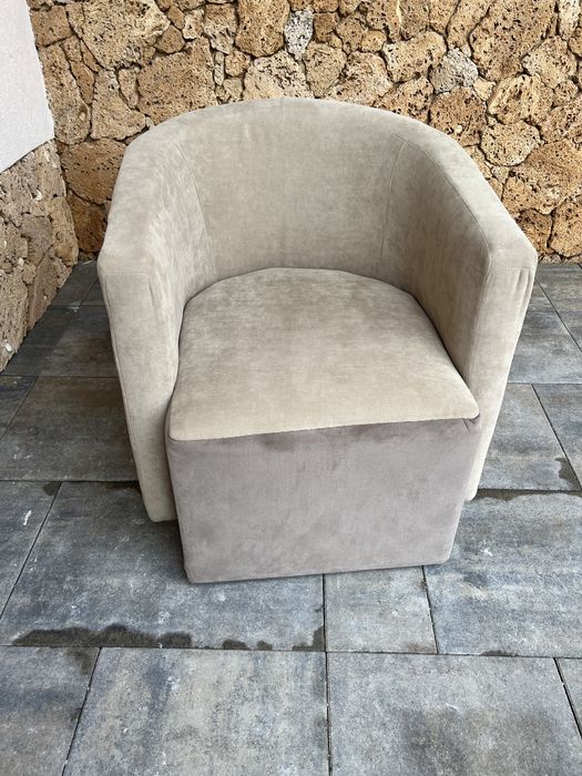 Vând doua fotolii stare foarte buna!