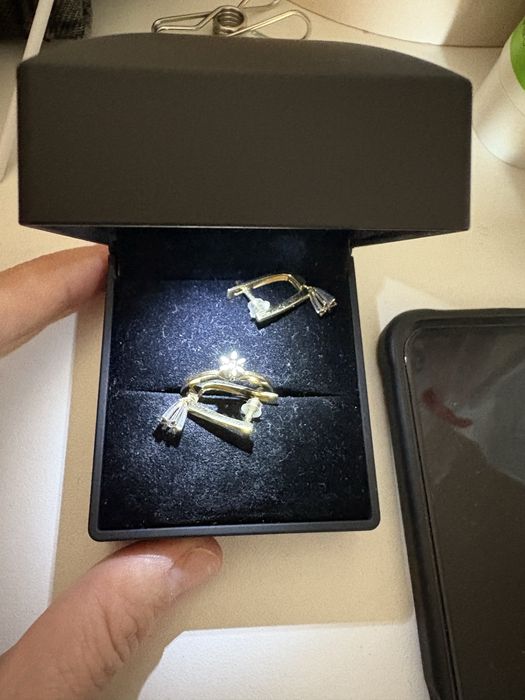 Срочно сатылады бриллиант комплект