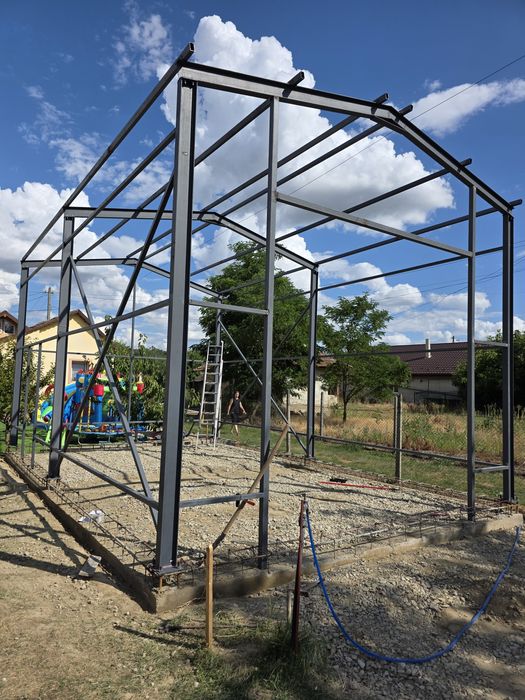 Vând structura metalica 5*8*4