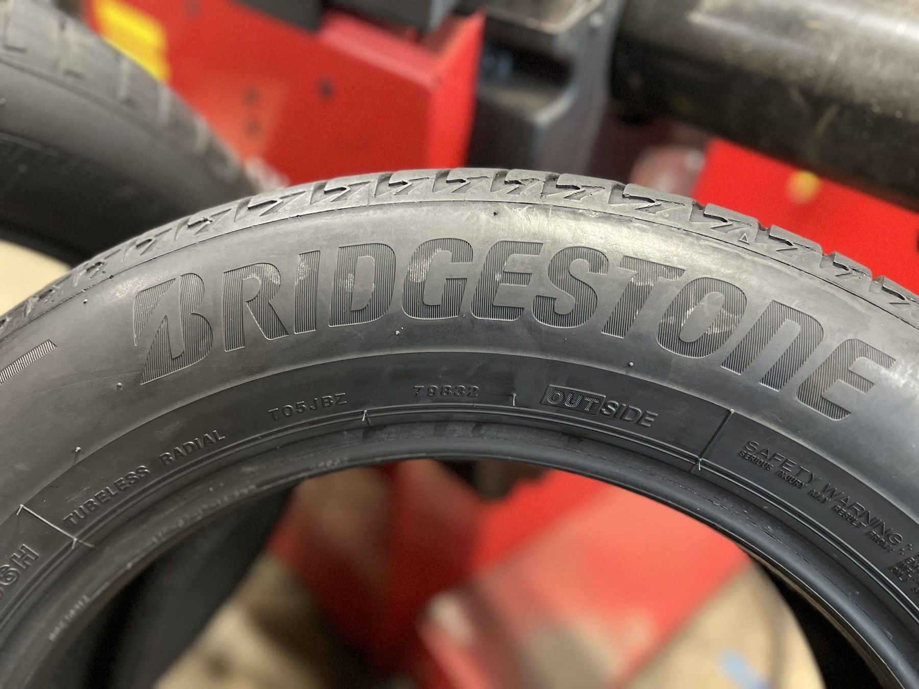 Летни гуми 215/60 R17 Bridgestone