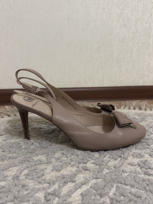 Туфли каждая по 15 тыс