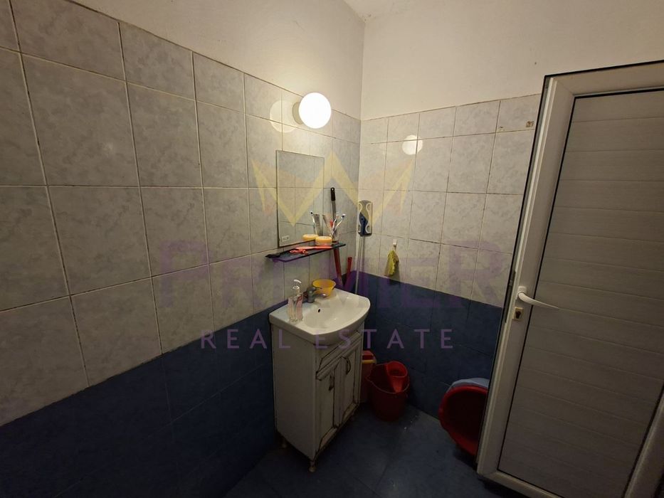 Продава се Двустаен апартамент в Варна, Базар Левски - 84 кв.м за 2191 €/кв.м - Снимка #7