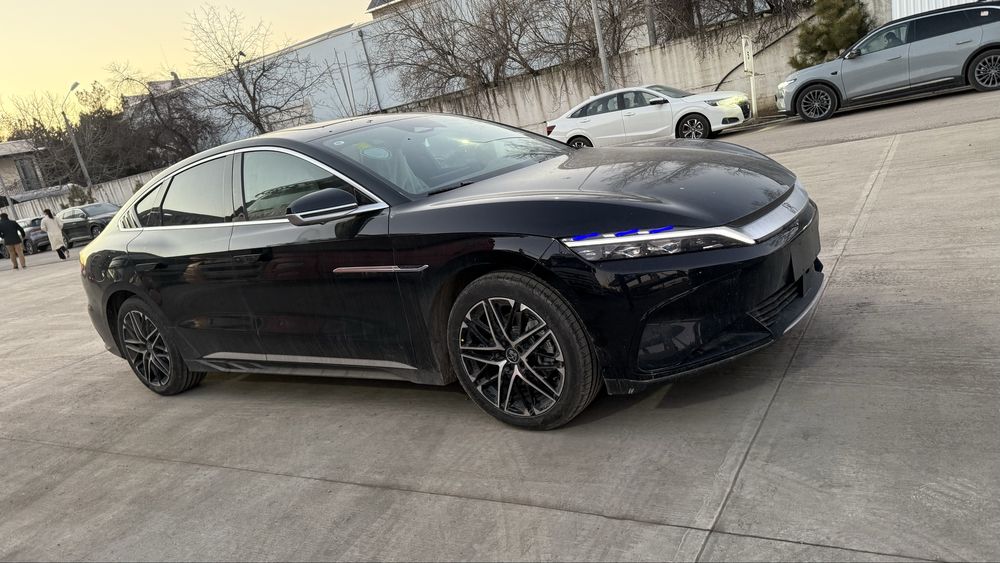 BYD HAN Smart 605 zapas hod 2025 kuzov 2025 yil