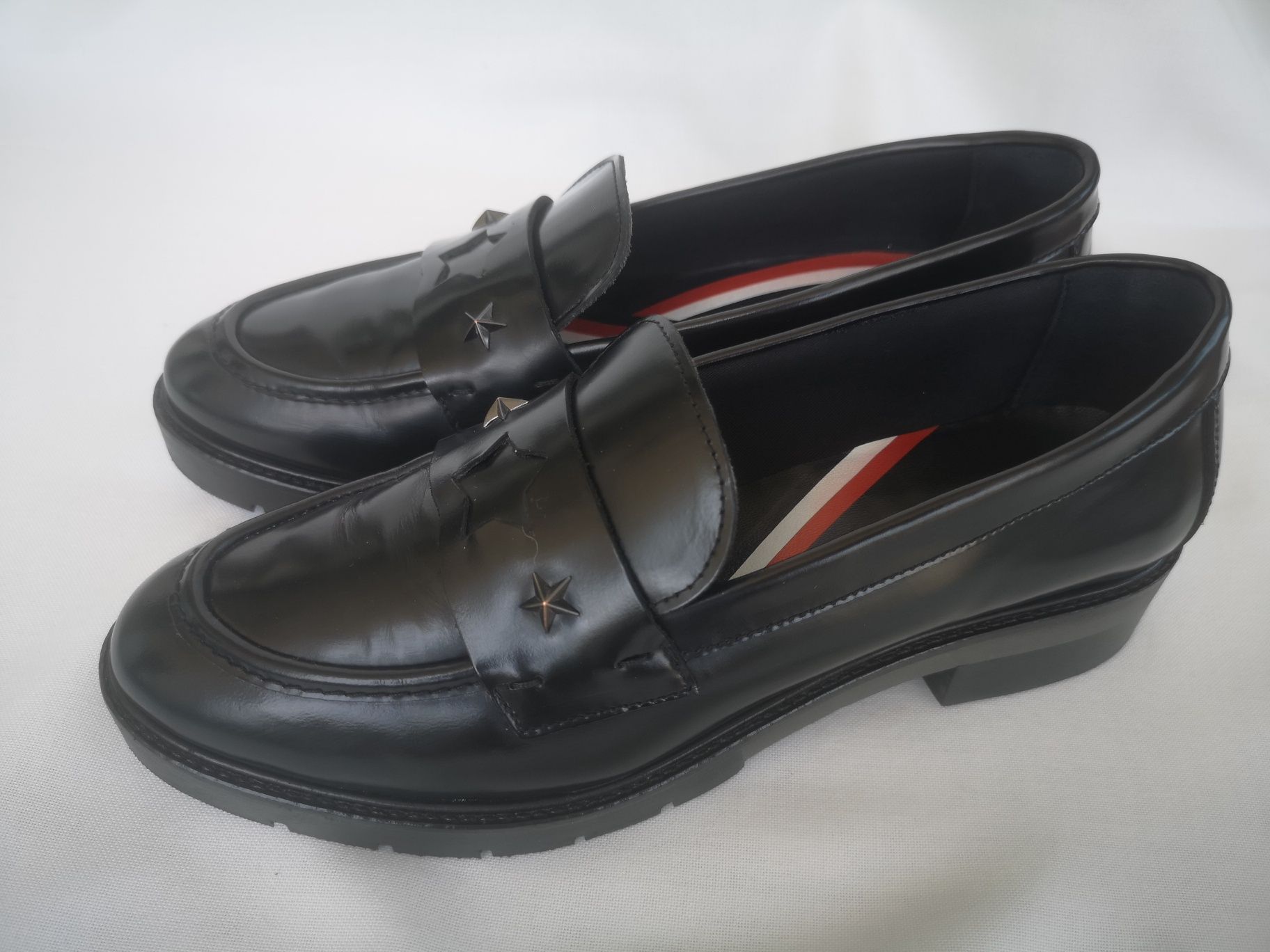 Tommy Hilfiger, лоуфъри естествена кожа, номер 39