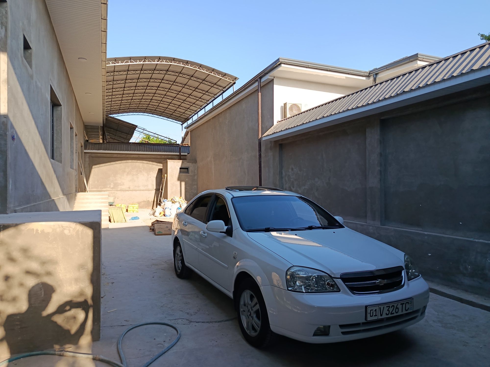 Lacetti 1.6 avtomat sotiladi