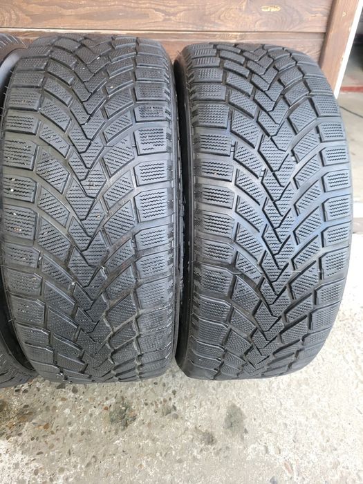 Set anvelope iarna 245 45 R18 Mazzini SnowLeopard ca noi