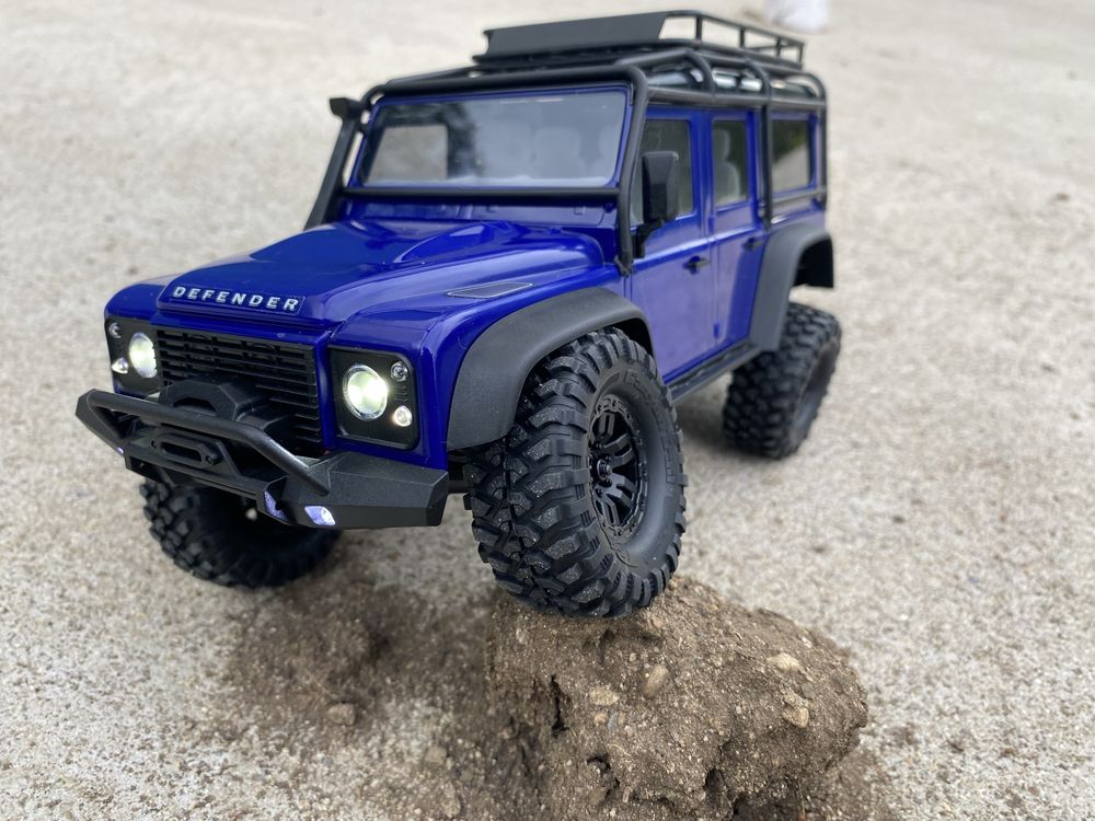 Traxxass trx4m land rover defender 1/18 в гаранция радиоуправляем