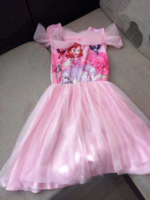 Роклята на принцеса София