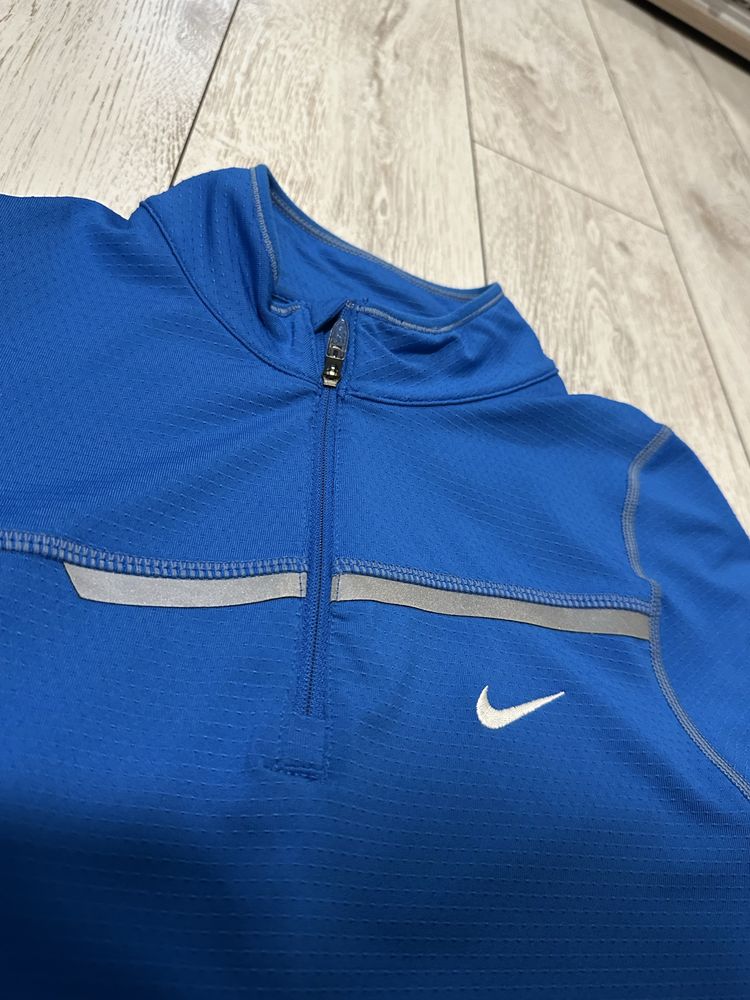 Горнище Nike /подходящо за спорт/