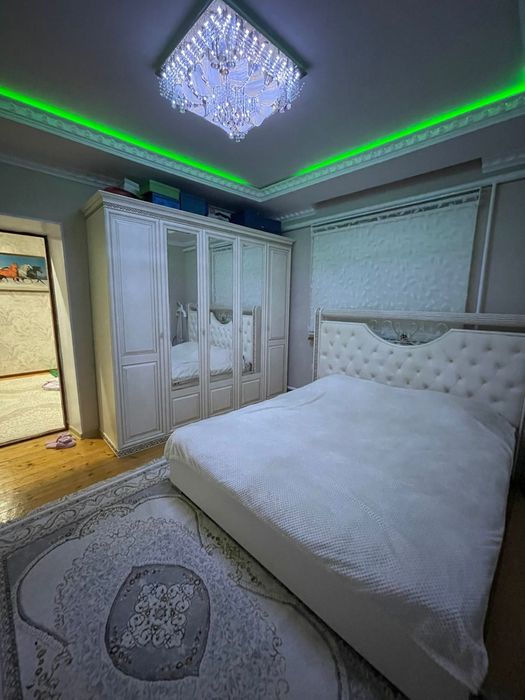 Продам спальный гарнитур