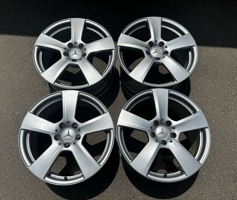 Jante originale mercedes-Benz w212 r18 in doua dimensiuni