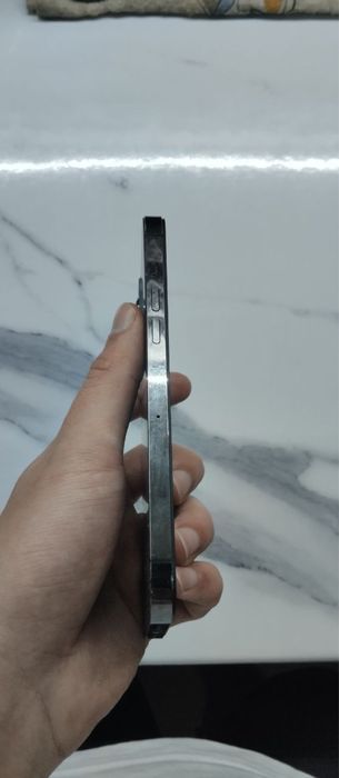 Продаю айфон 12 про макс