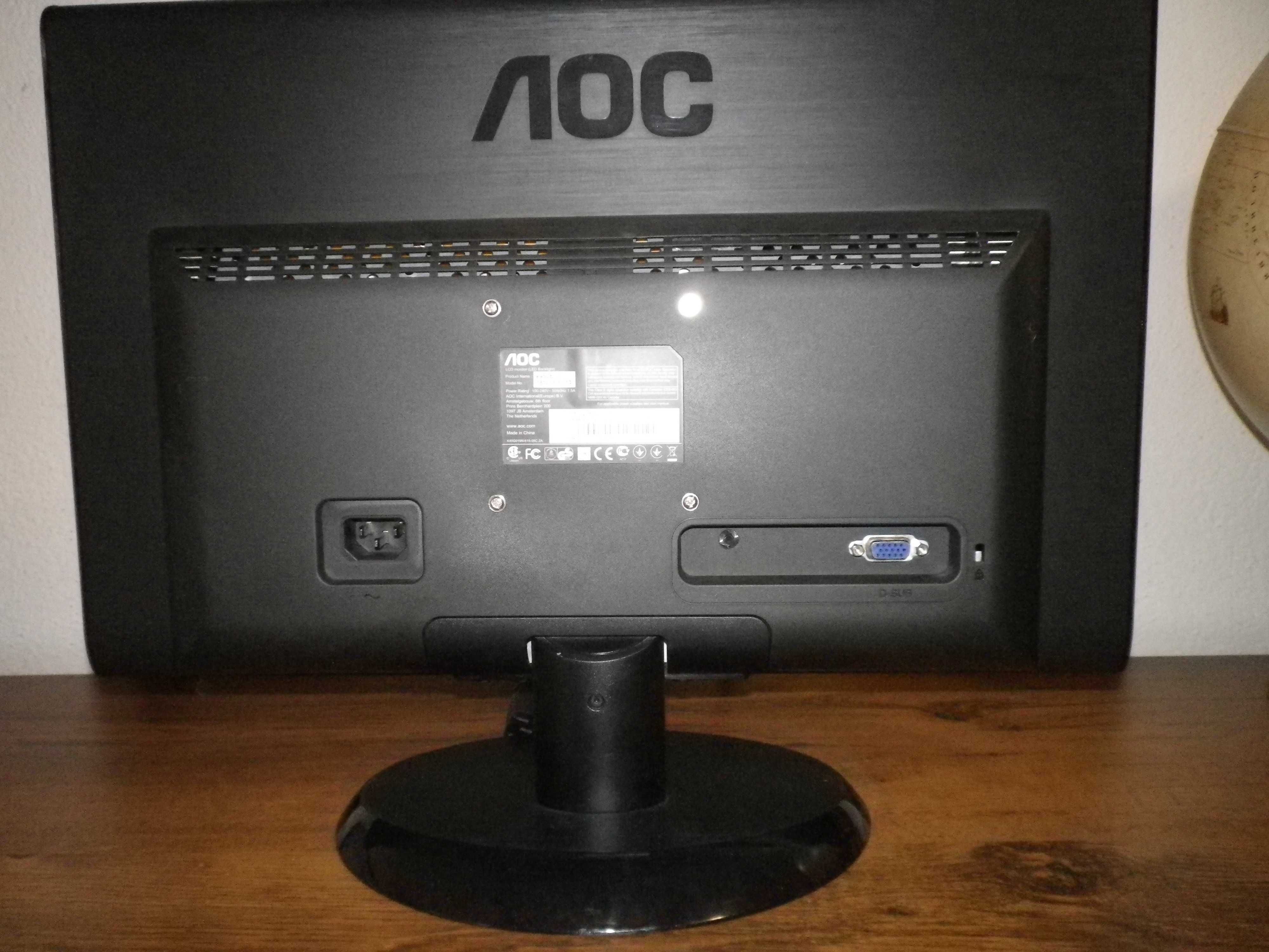 LED монитор AOC  e950Swn
