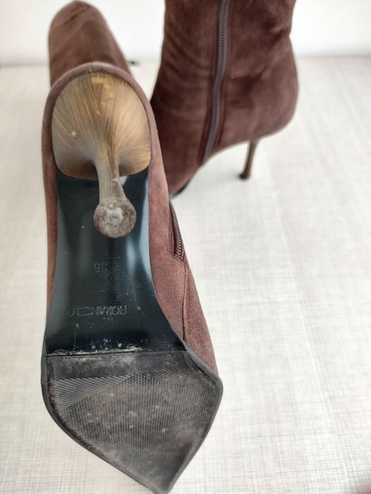 Cizme Fiorangelo din piele întoarsă, mărimea 36