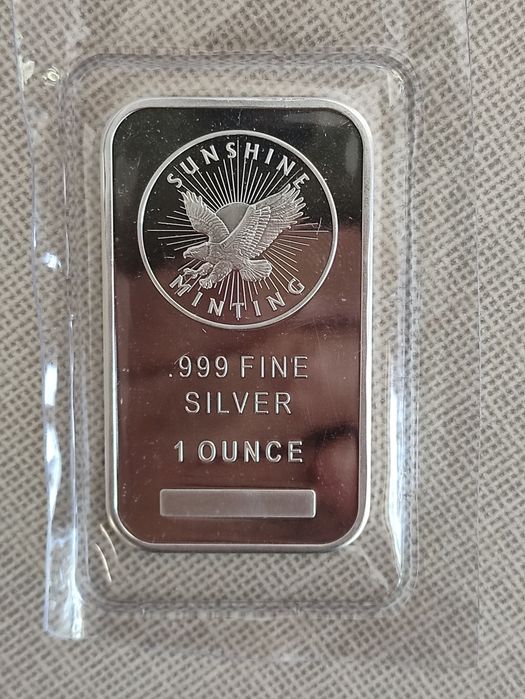 Сребърни кюлчета и монети от 1 тройунция 999 чисто сребро