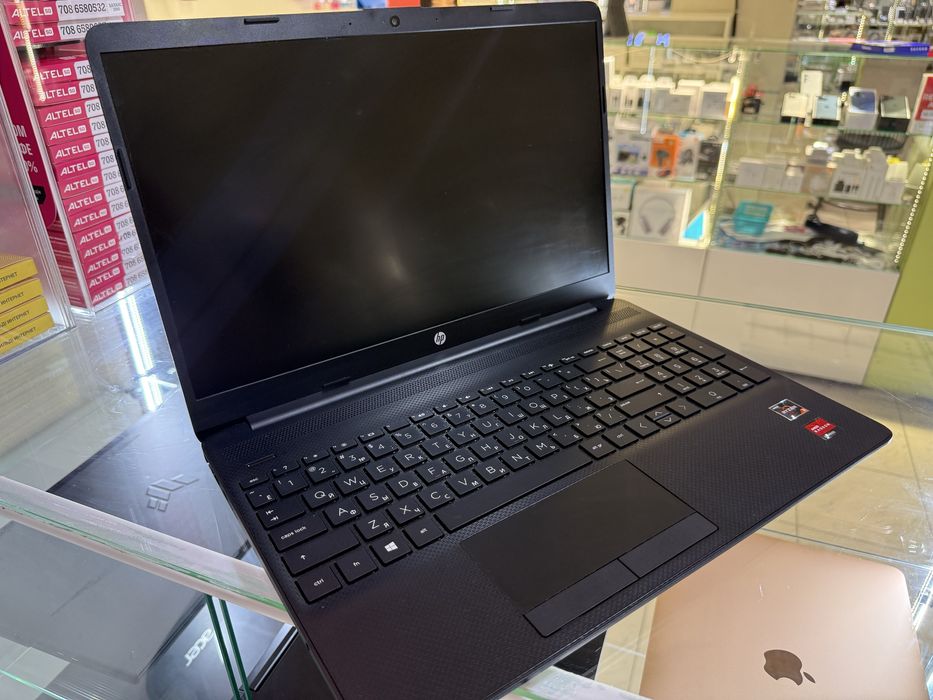 Ноутбуе HP ryzen 3